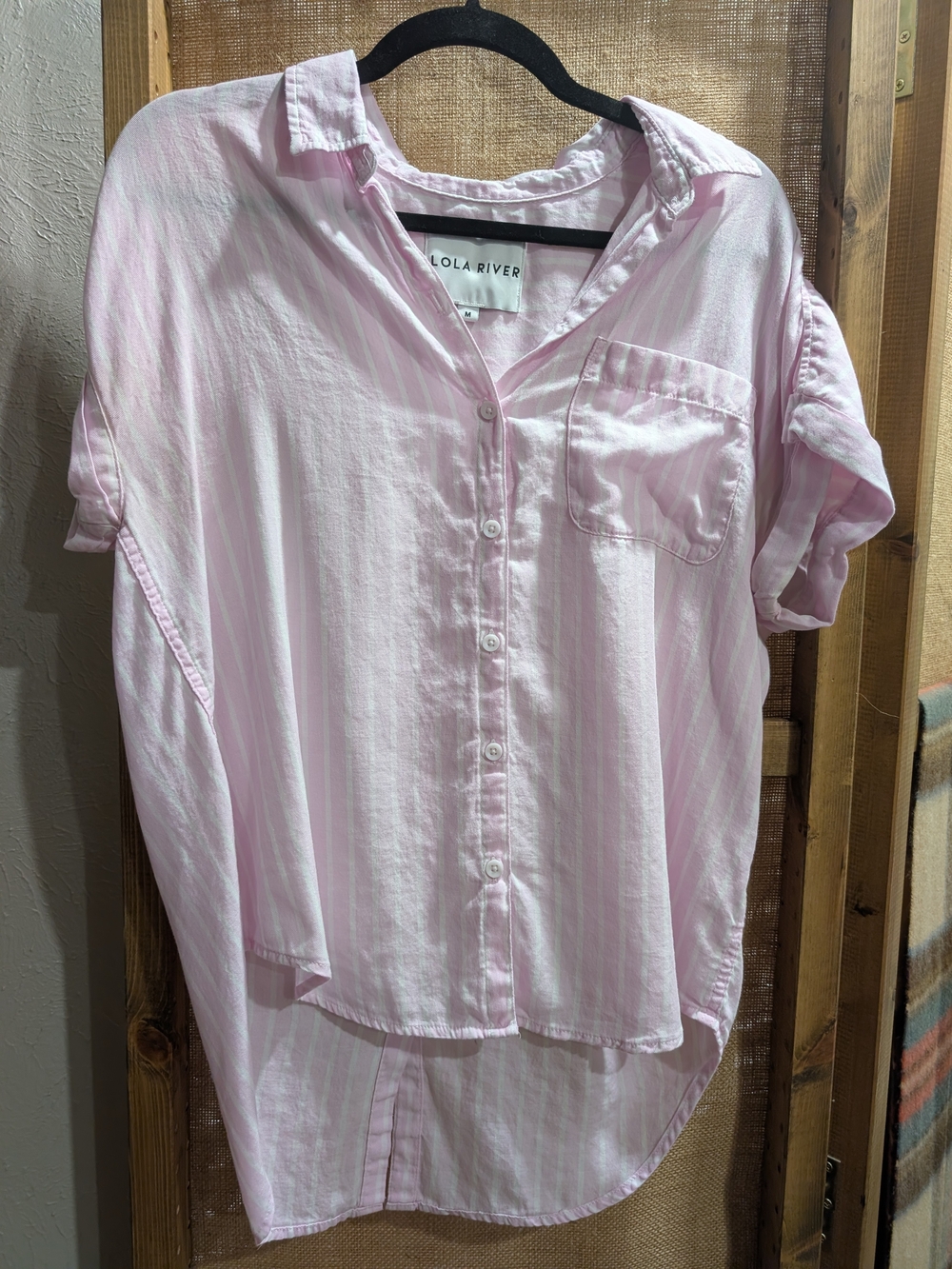 Women's Pink Button-Front Shirt